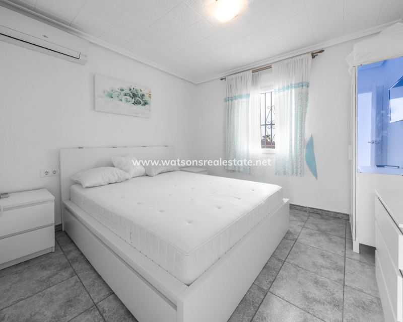 Resale - Detached - Urb. La Escuera