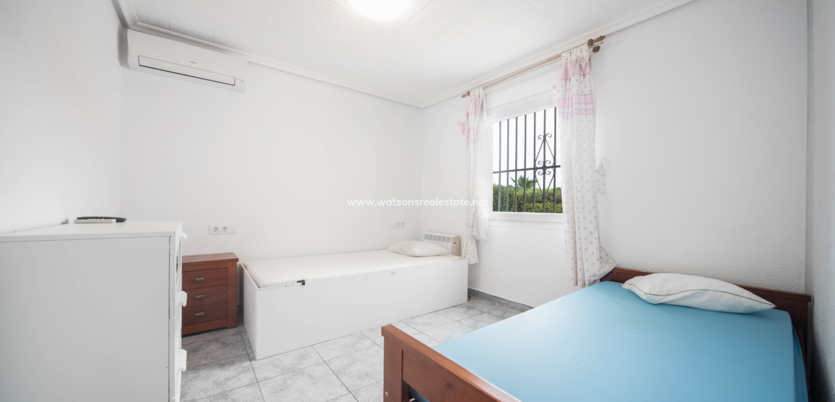 Resale - Detached - Urb. La Escuera