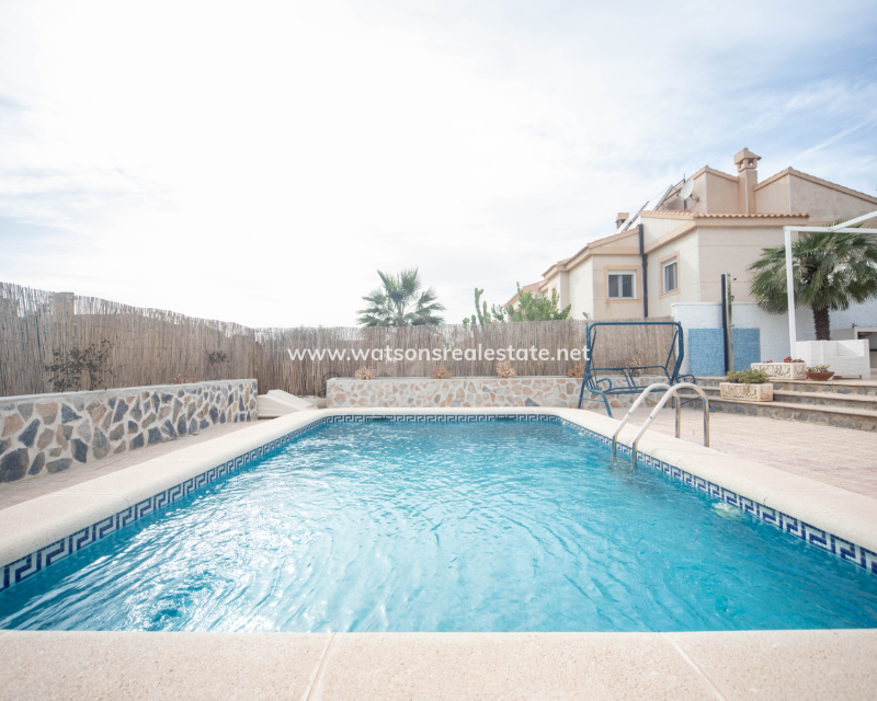 Resale - Detached - Urb. La Escuera
