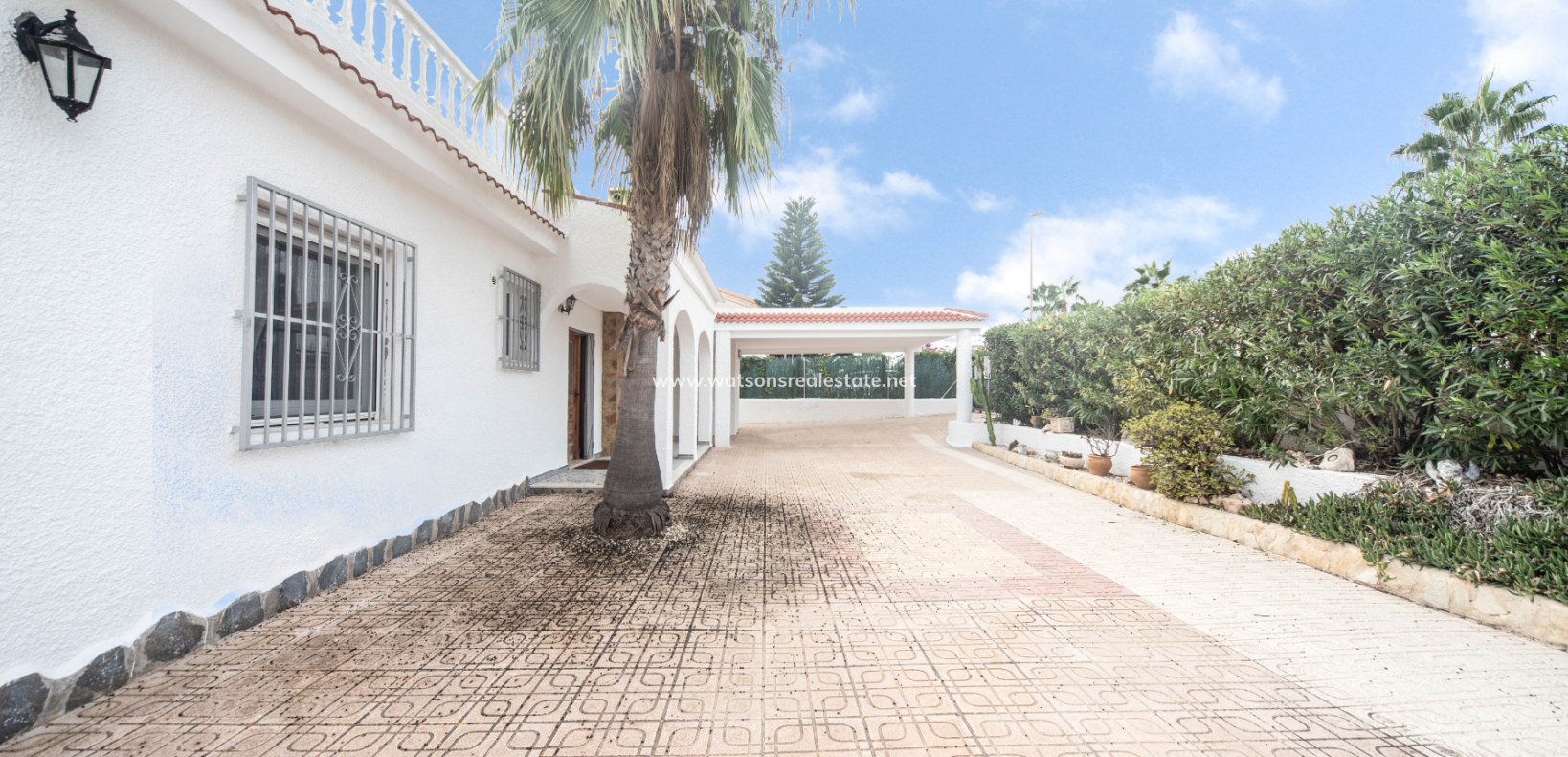 Resale - Detached - Urb. La Escuera