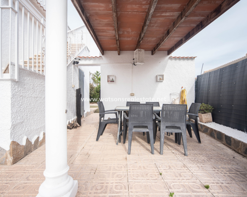 Resale - Detached - Urb. La Escuera
