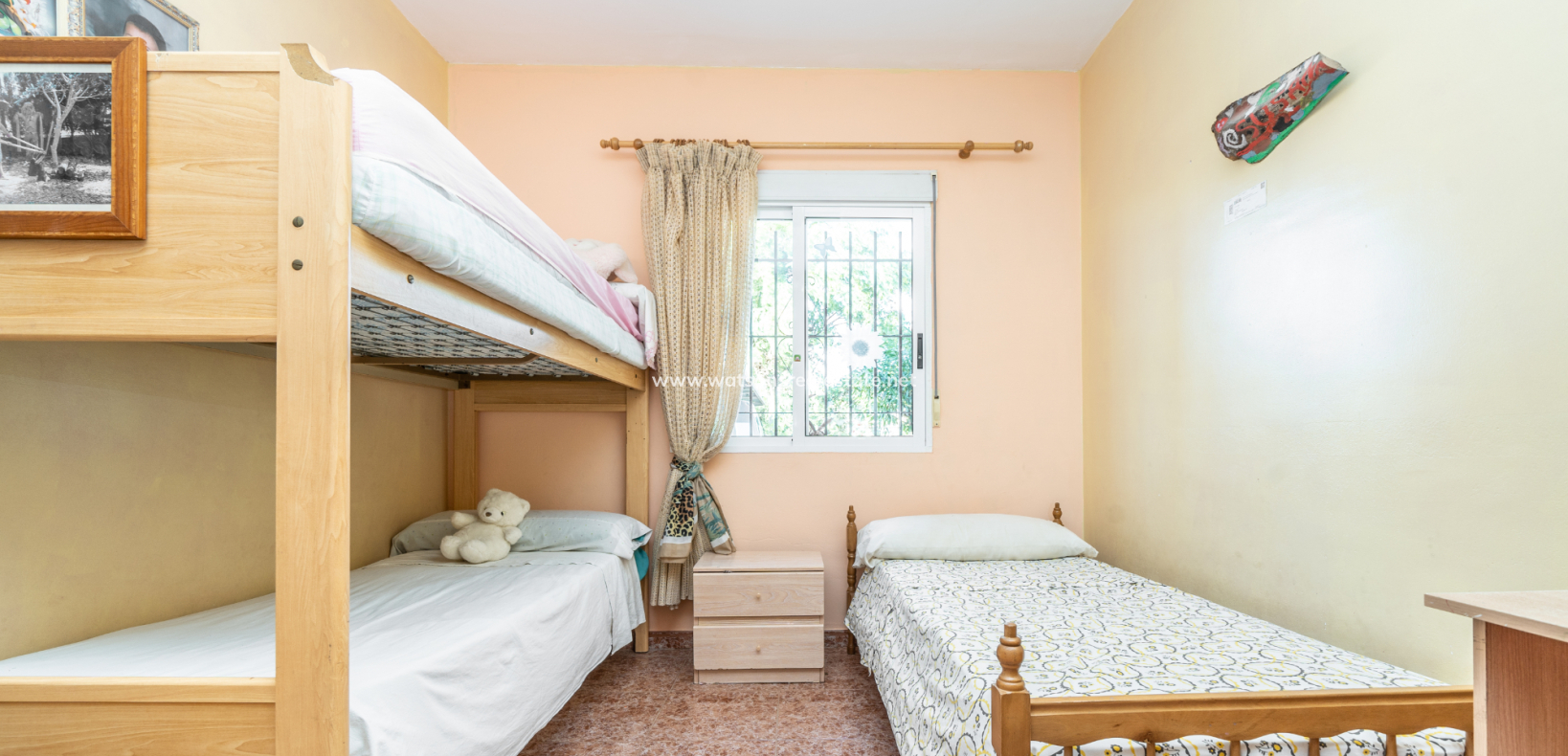 Resale - Detached - Urb. La Escuera
