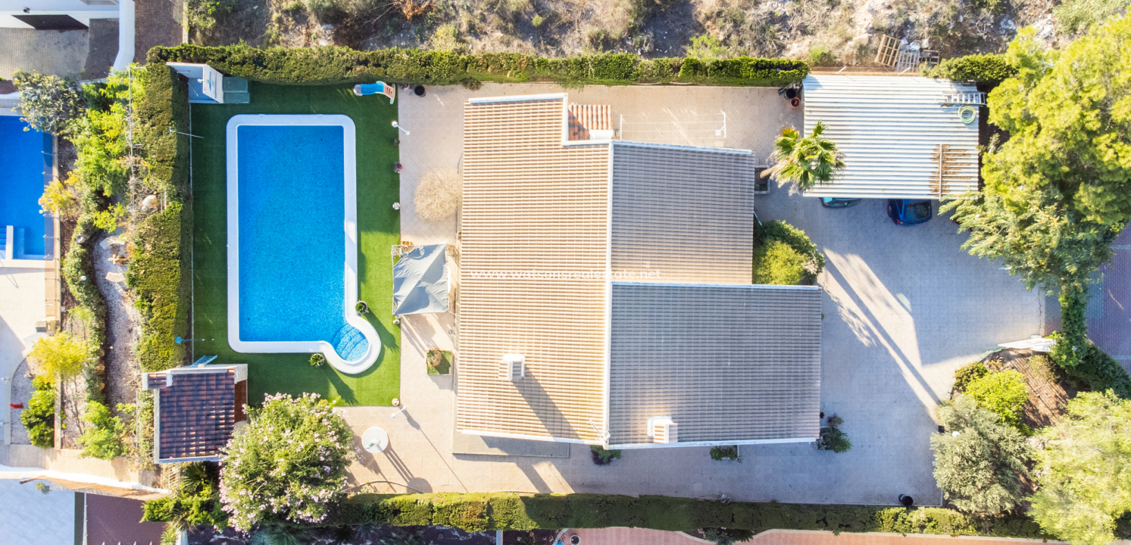 Resale - Detached - Urb. La Escuera