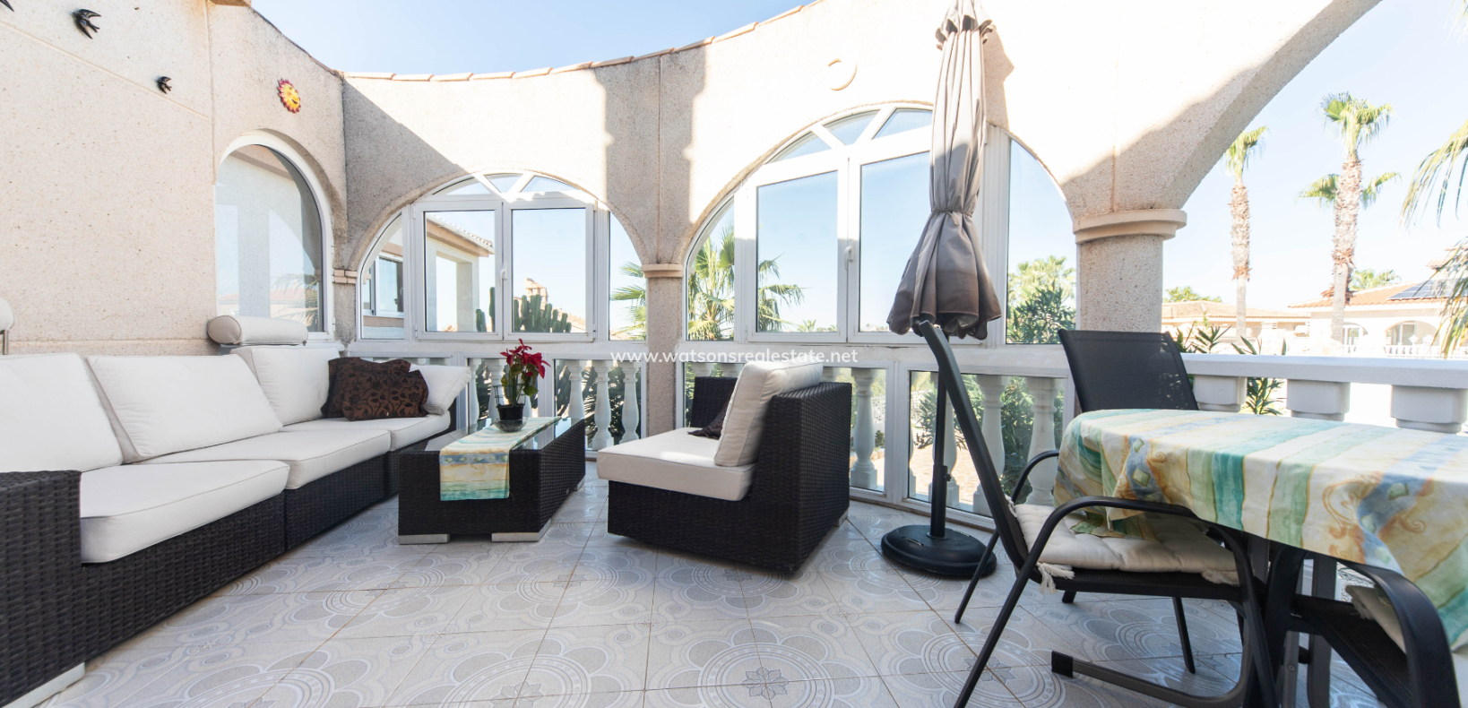 Resale - Detached - Urb. La Escuera