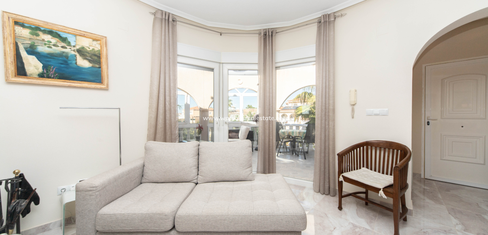 Resale - Detached - Urb. La Escuera