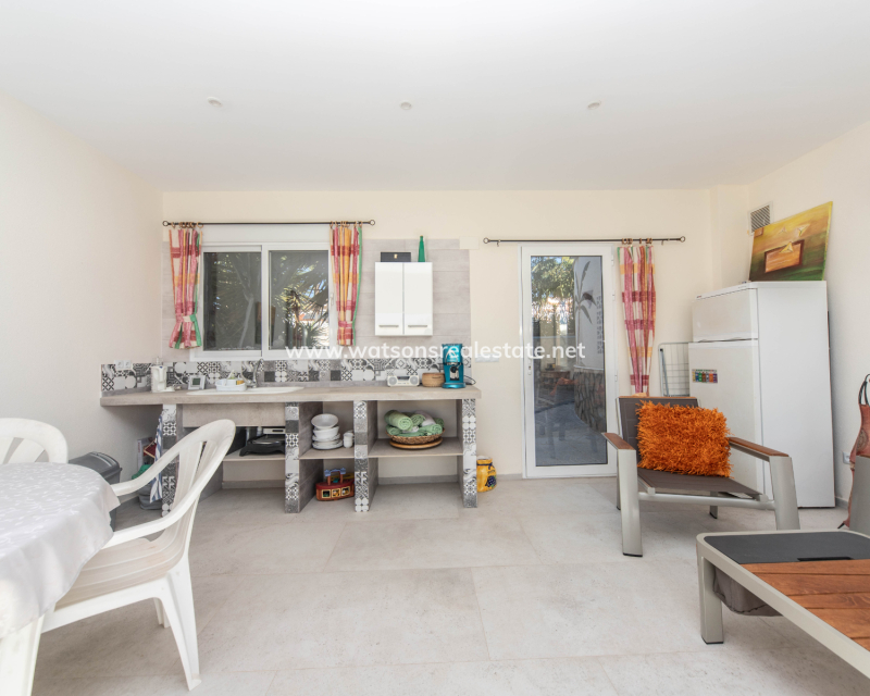 Resale - Detached - Urb. La Escuera