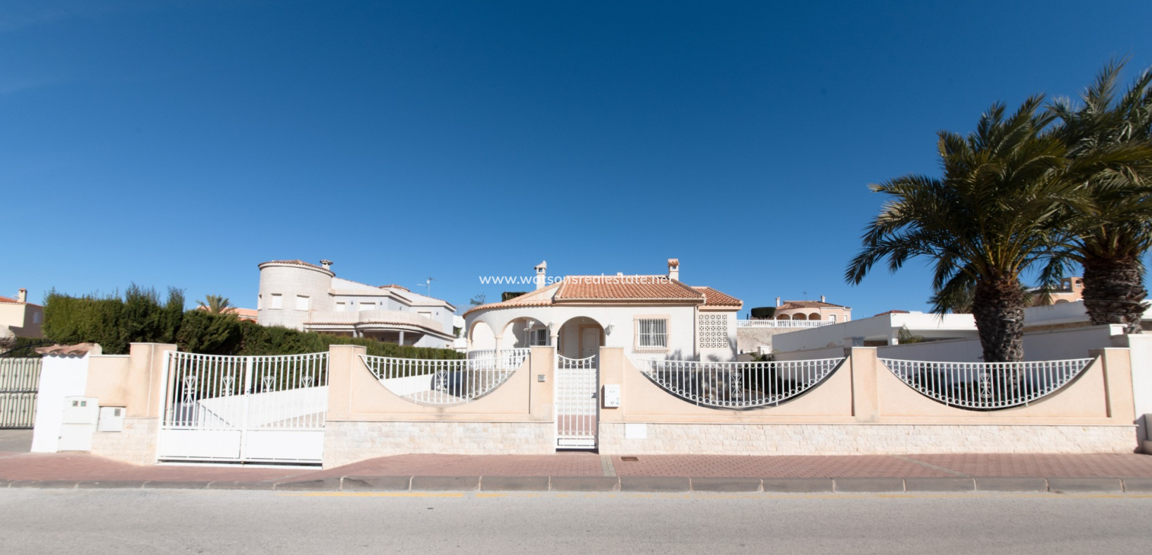 Resale - Detached - Urb. La Escuera