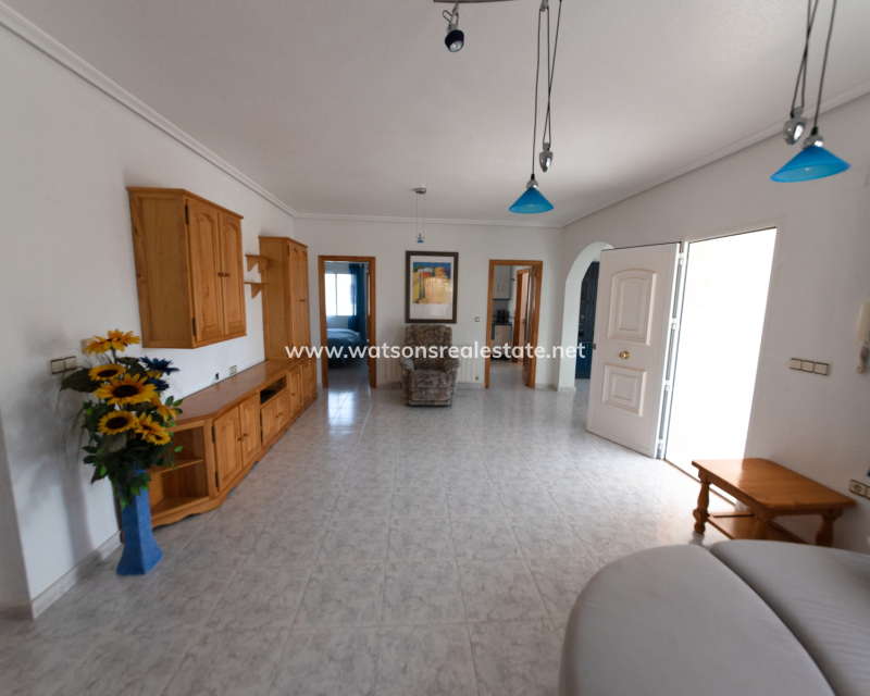Resale - Detached - Urb. La Escuera