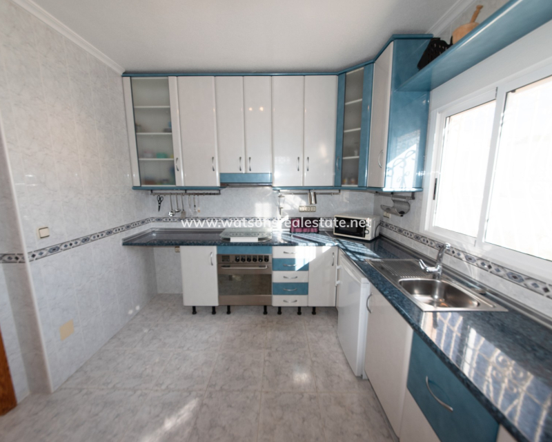 Resale - Detached - Urb. La Escuera