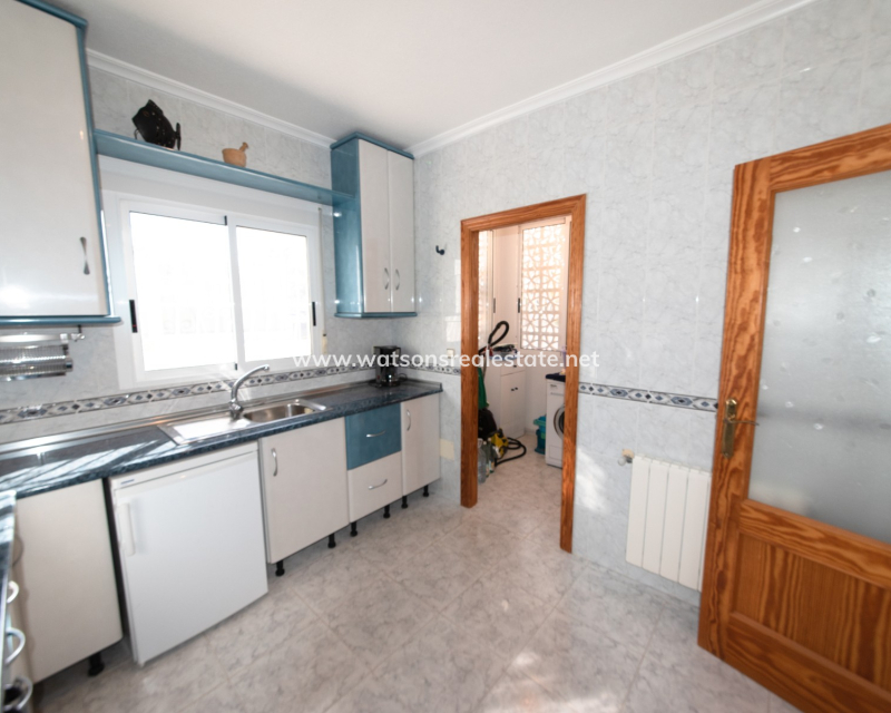 Resale - Detached - Urb. La Escuera