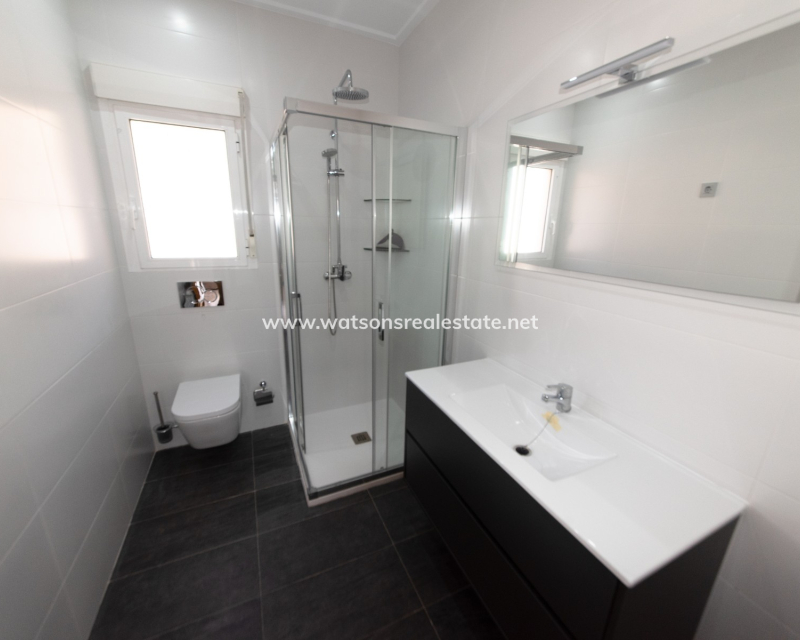 Resale - Detached - Urb. La Escuera