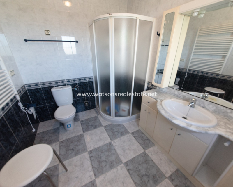 Resale - Detached - Urb. La Escuera
