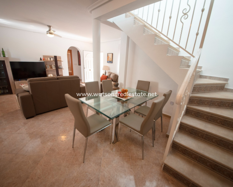 Resale - Detached - Urb. La Marina