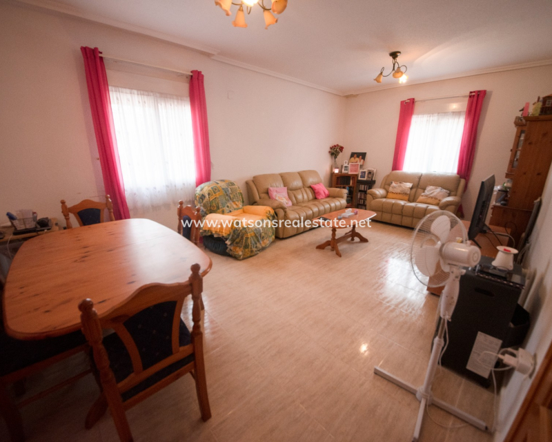 Resale - Detached - Urb. La Marina