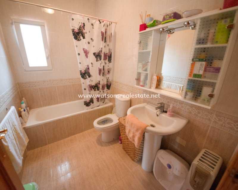 Resale - Detached - Urb. La Marina