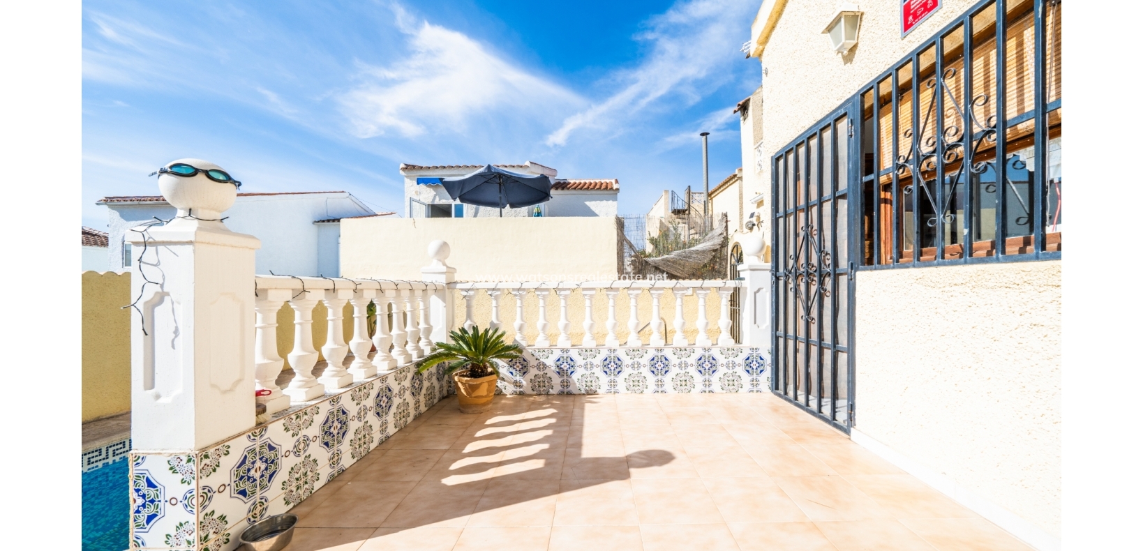 Resale - Detached - Urb. La Marina