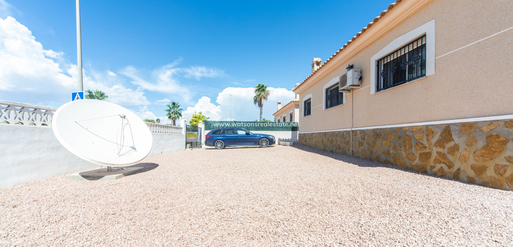 Resale - Detached - Urb. La Marina