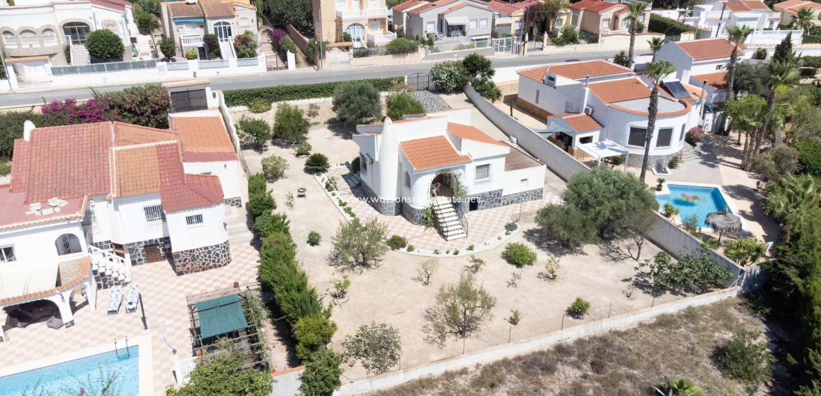 Resale - Detached - Urb. La Marina