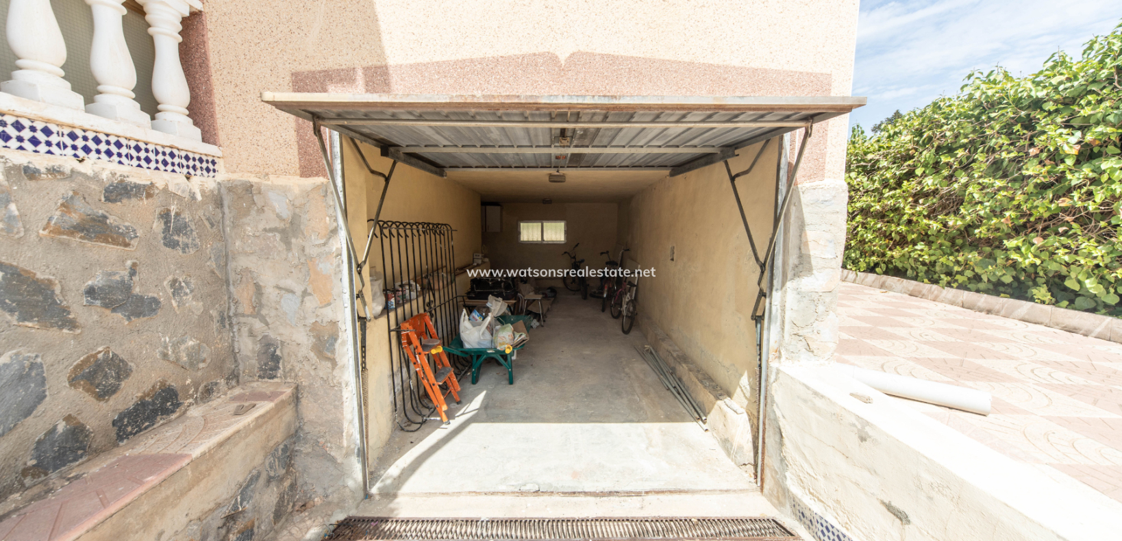 Resale - Detached - Urb. La Marina