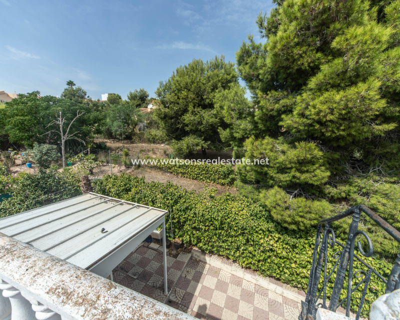 Resale - Detached - Urb. La Marina