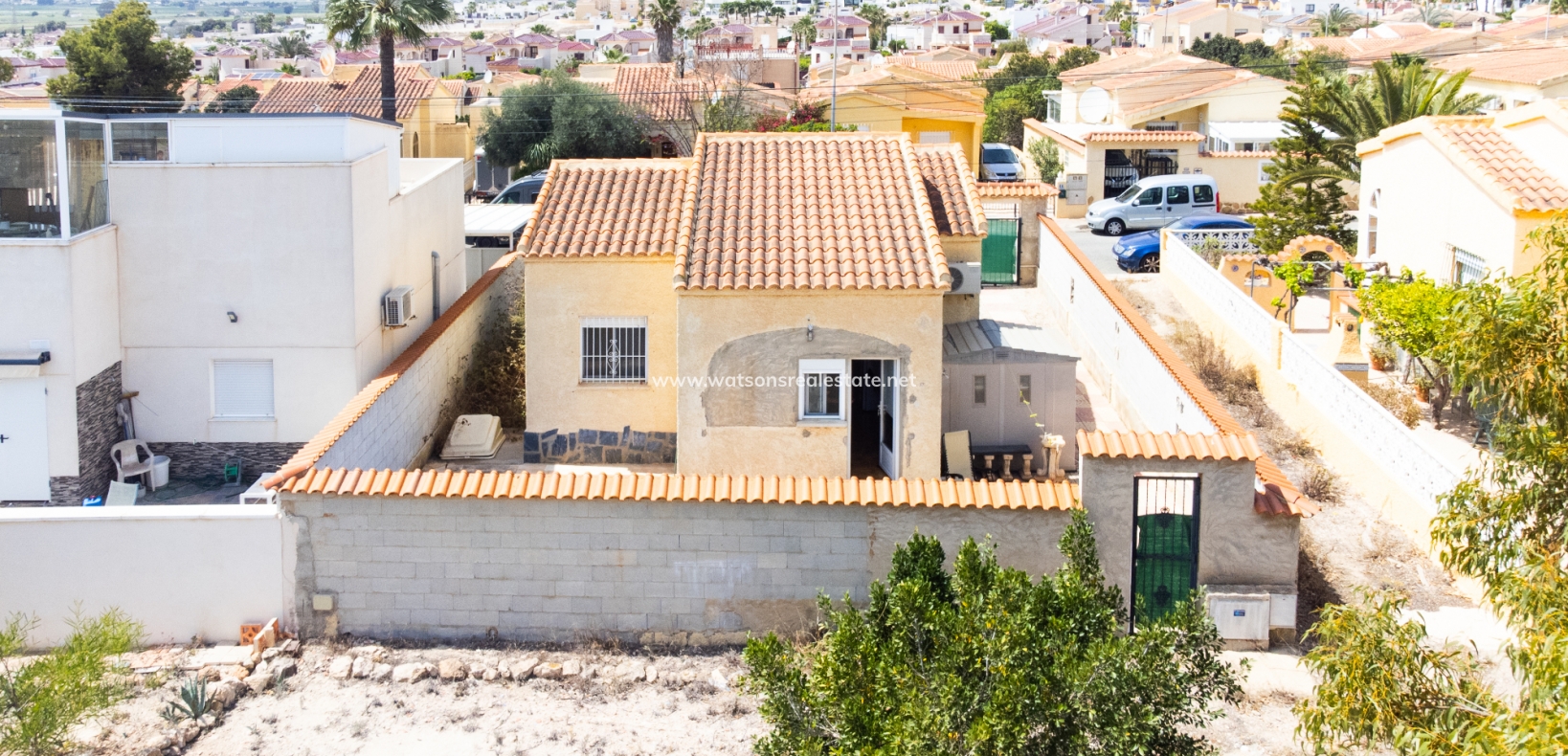 Resale - Detached - Urb. La Marina