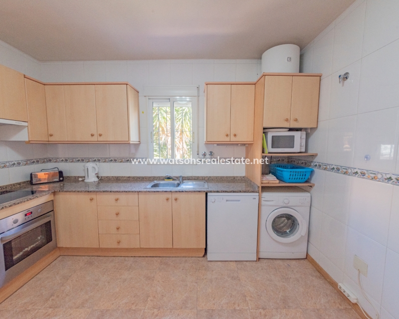 Resale - Detached - Urb. La Marina