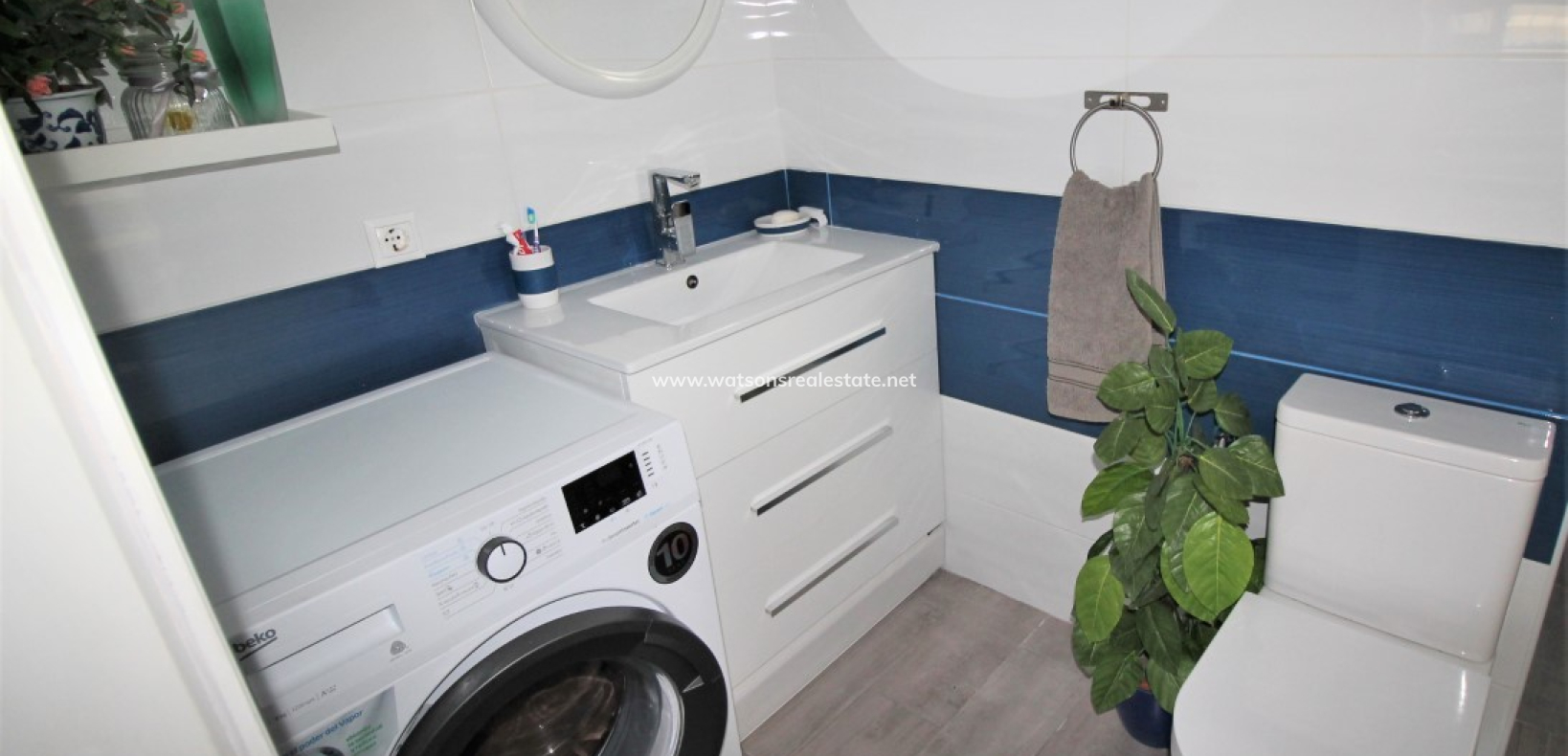 Resale - Detached - Urb. La Marina