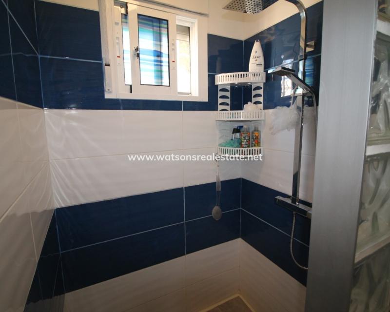 Resale - Detached - Urb. La Marina
