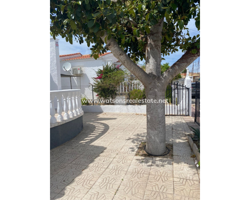 Resale - Detached - Urb. La Marina
