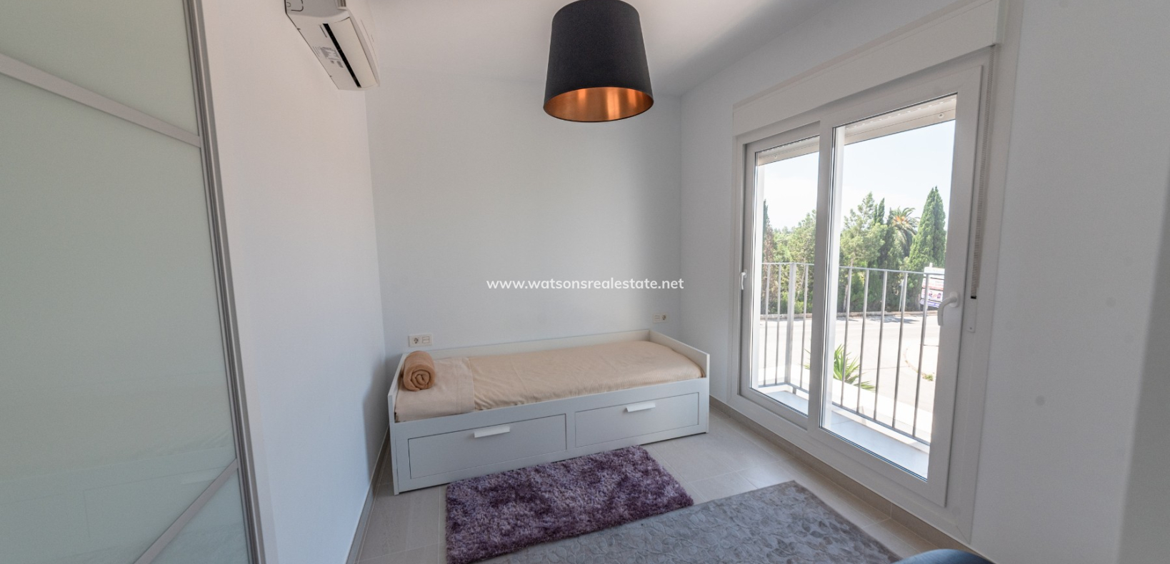 Resale - Detached - Urb. La Marina