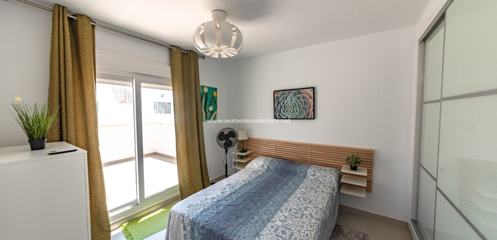 Resale - Detached - Urb. La Marina