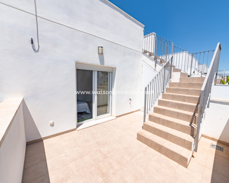Resale - Detached - Urb. La Marina