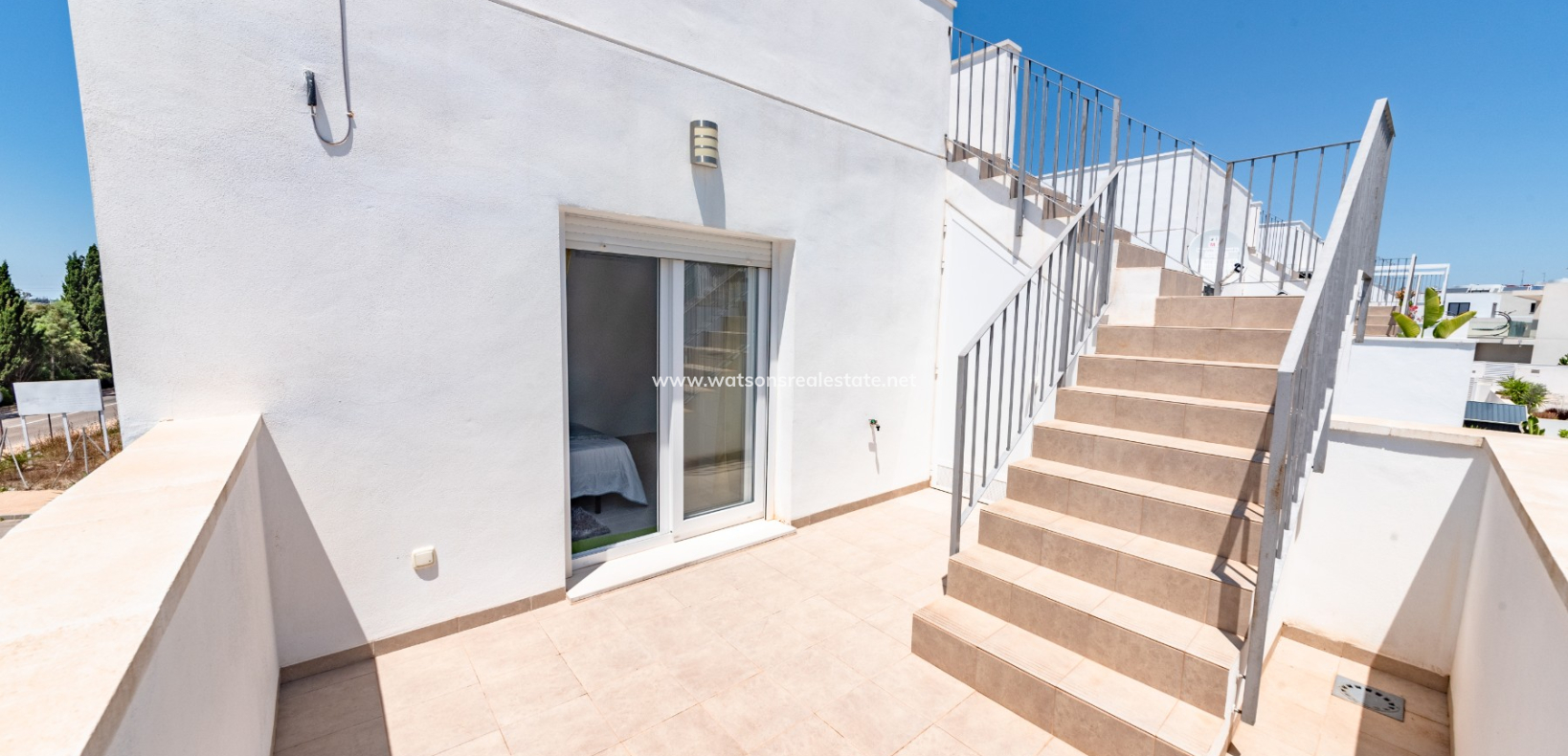 Resale - Detached - Urb. La Marina
