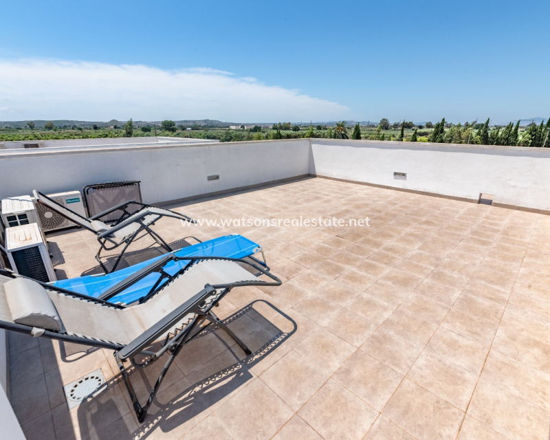 Resale - Detached - Urb. La Marina