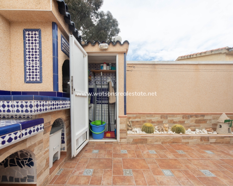 Resale - Detached - Urb. La Marina