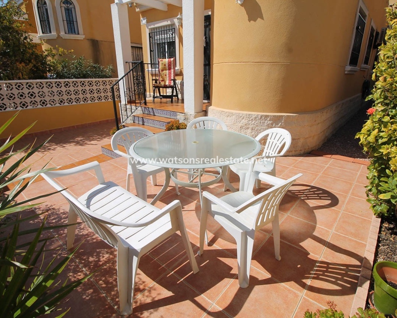 Resale - Detached - Urb. La Marina