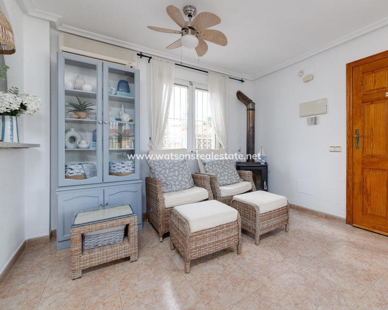 Resale - Detached - Urb. La Marina