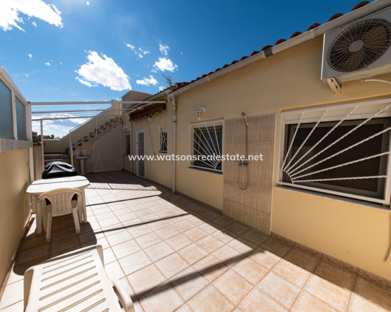 Resale - Detached - Urb. La Marina