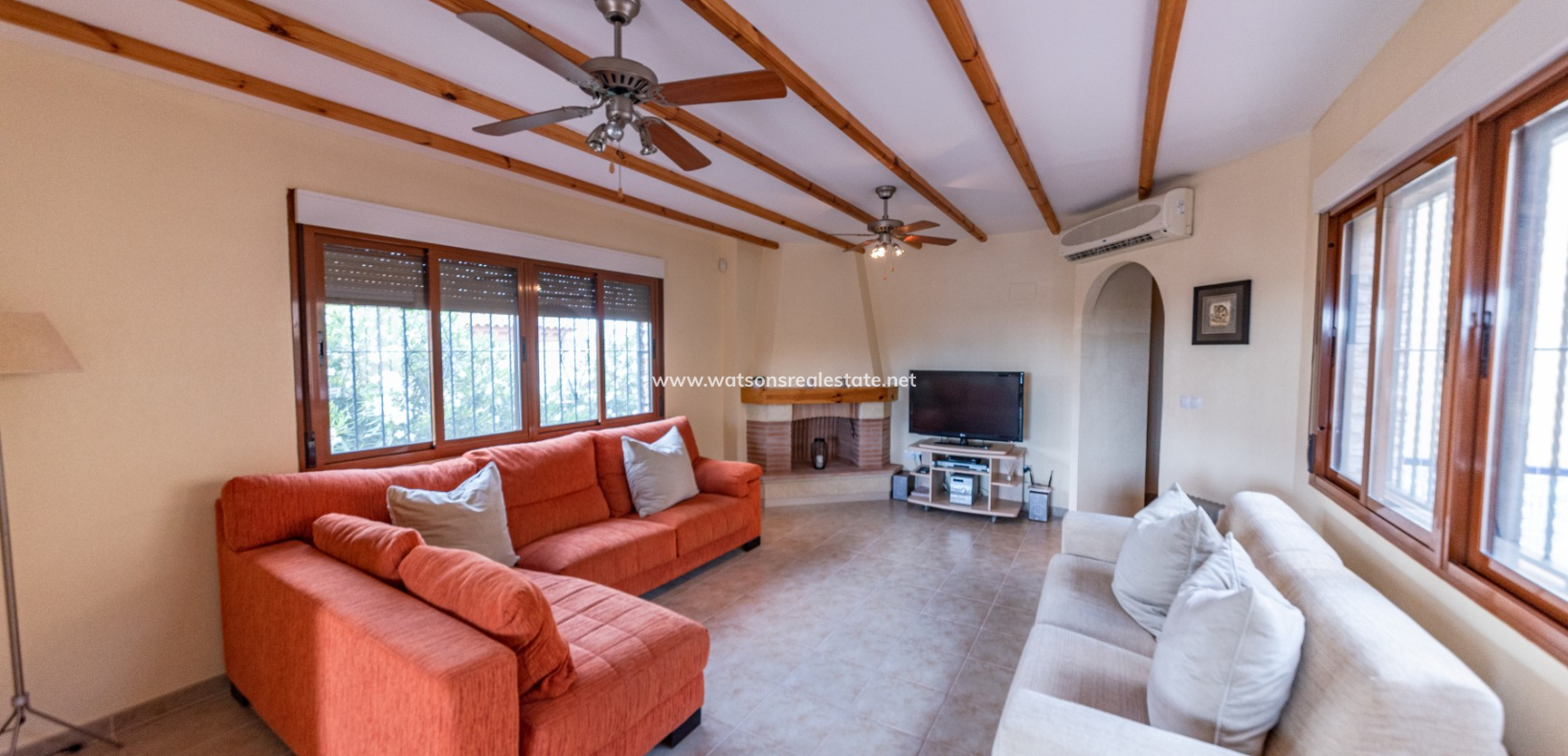 Resale - Detached - Urb. La Marina