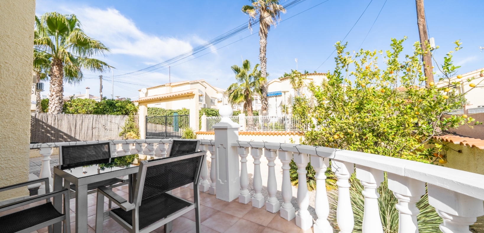 Resale - Detached - Urb. La Marina