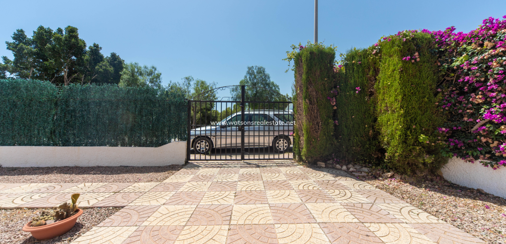Resale - Detached - Urb. La Marina