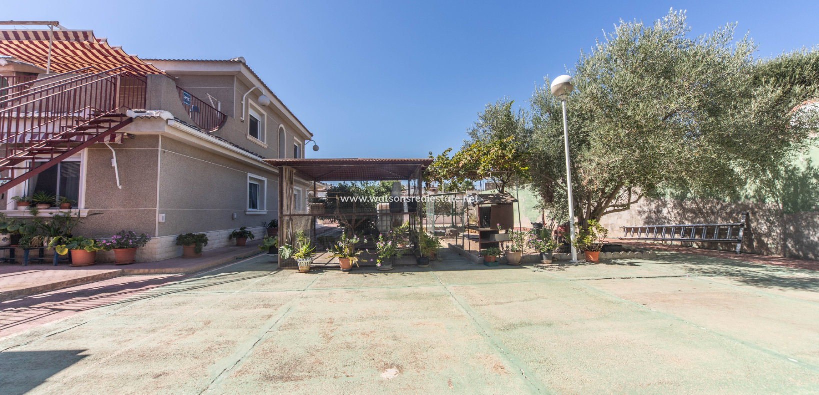 Resale - Detached - Urb. La Marina