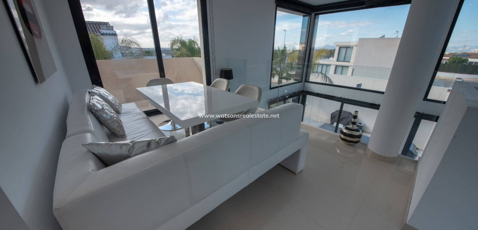 Resale - Detached - Urb. La Marina