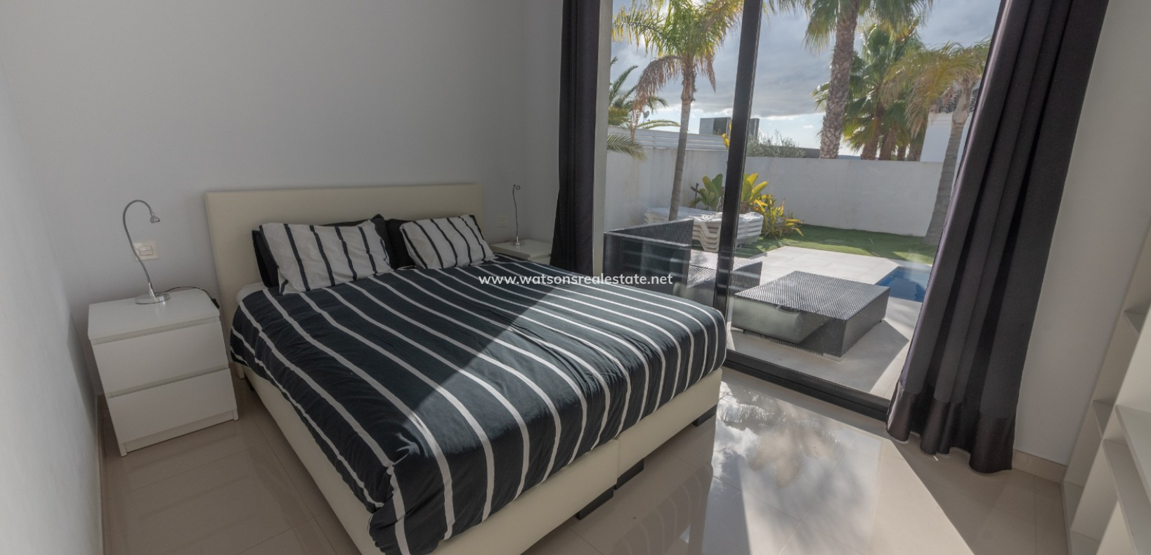 Resale - Detached - Urb. La Marina