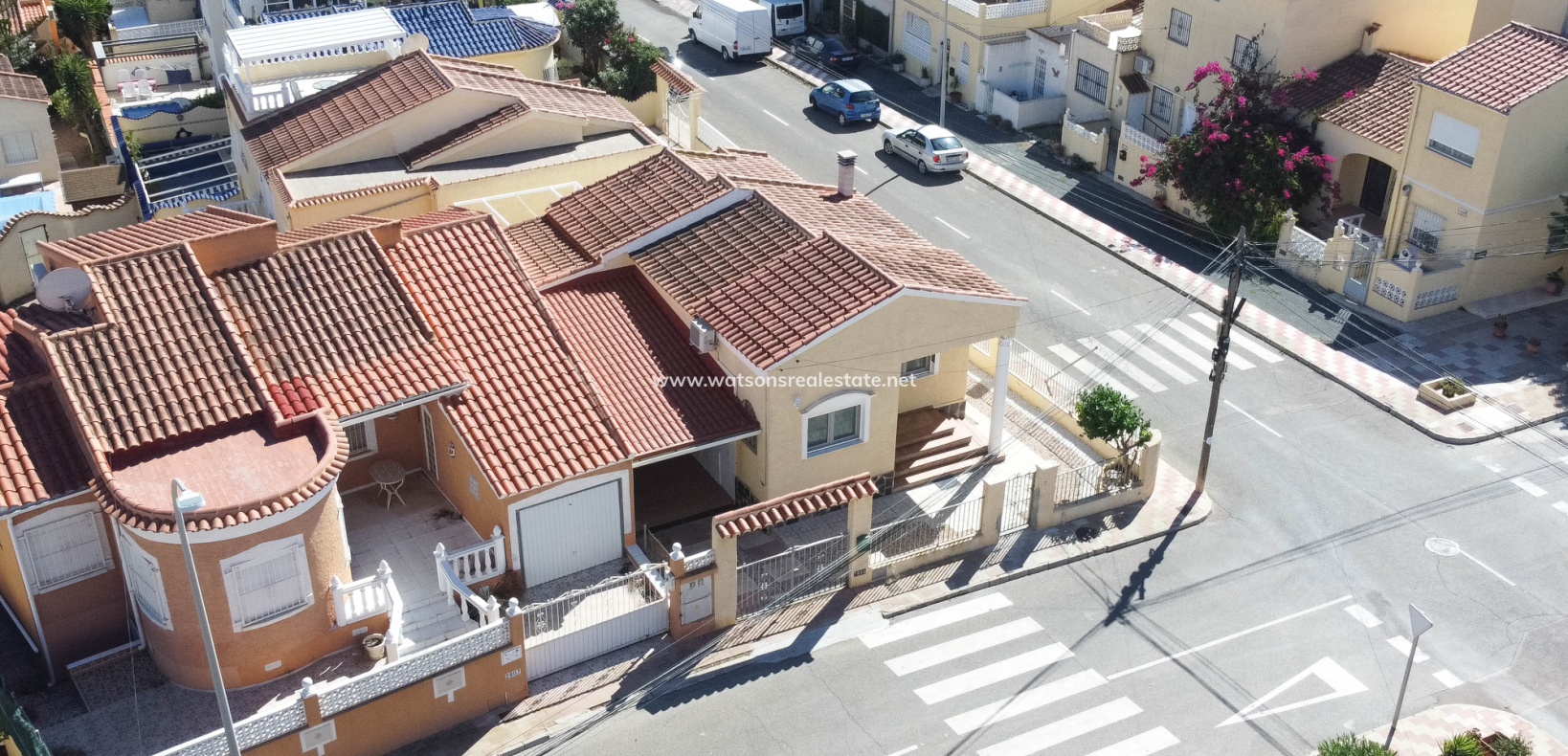 Resale - Detached - Urb. La Marina