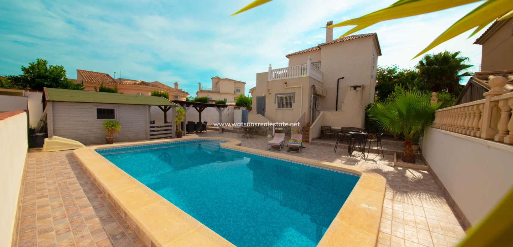 Resale - Detached - Urb. La Marina
