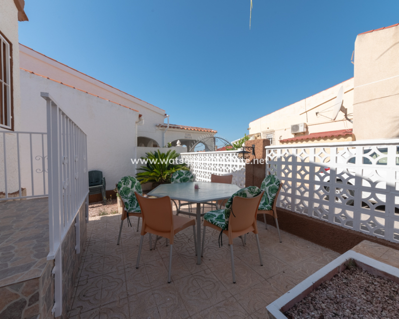 Resale - Detached - Urb. La Marina