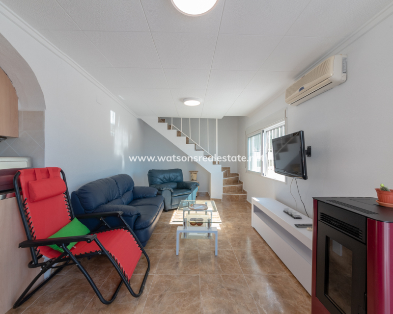 Resale - Detached - Urb. La Marina