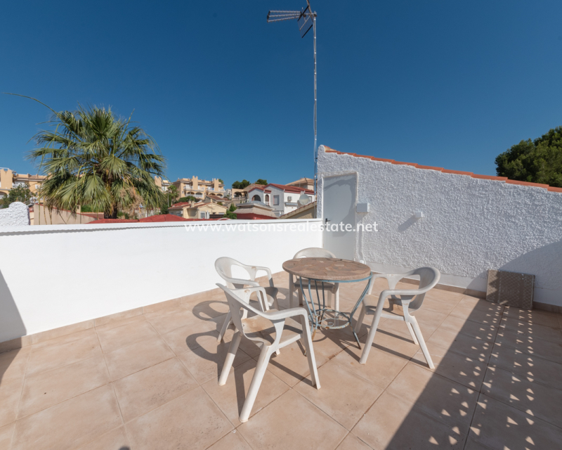 Resale - Detached - Urb. La Marina