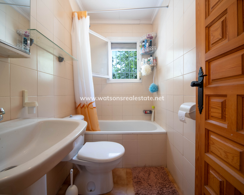 Resale - Detached - Urb. La Marina